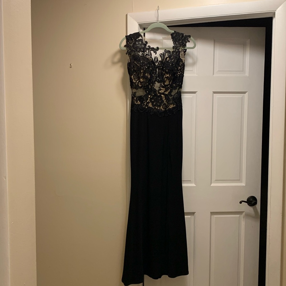 Beautiful long gown!